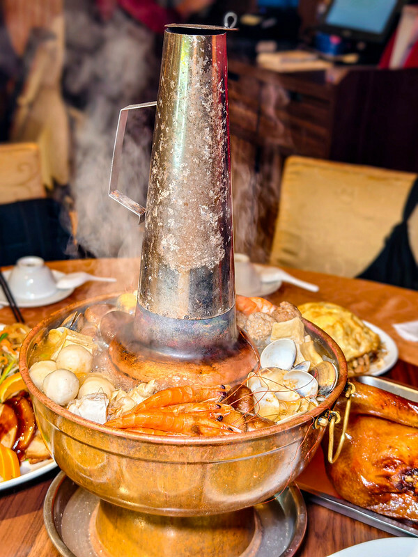 台北大安區隱藏版美味！芙蓉園中餐廳北平烤鴨、酸菜白肉鍋，聚餐首選激推。