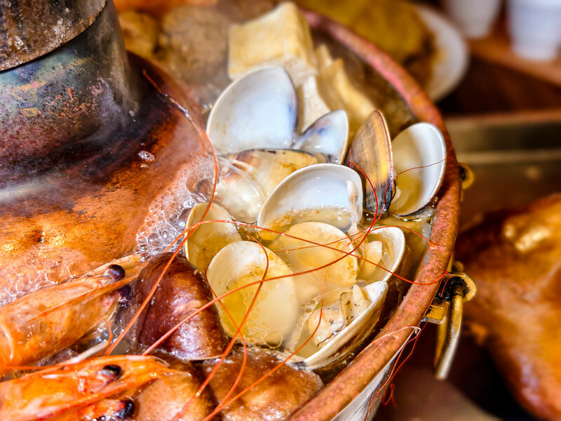 台北大安區隱藏版美味！芙蓉園中餐廳北平烤鴨、酸菜白肉鍋，聚餐首選激推。