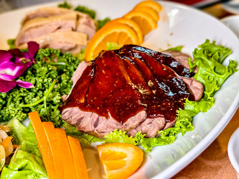 台北大安區隱藏版美味！芙蓉園中餐廳北平烤鴨、酸菜白肉鍋，聚餐首選激推。