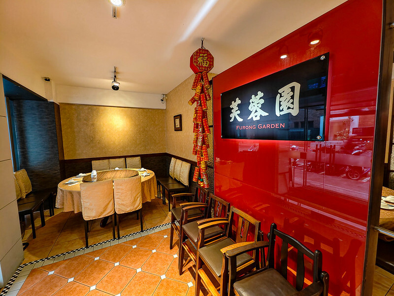 台北大安區隱藏版美味！芙蓉園中餐廳北平烤鴨、酸菜白肉鍋，聚餐首選激推。