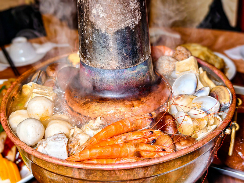 台北大安區隱藏版美味！芙蓉園中餐廳北平烤鴨、酸菜白肉鍋，聚餐首選激推。