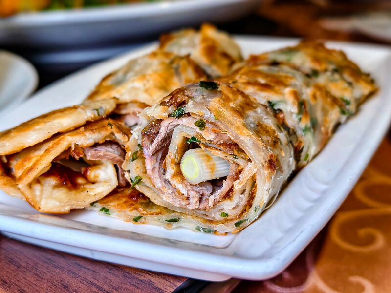台北大安區隱藏版美味！芙蓉園中餐廳北平烤鴨、酸菜白肉鍋，聚餐首選激推。