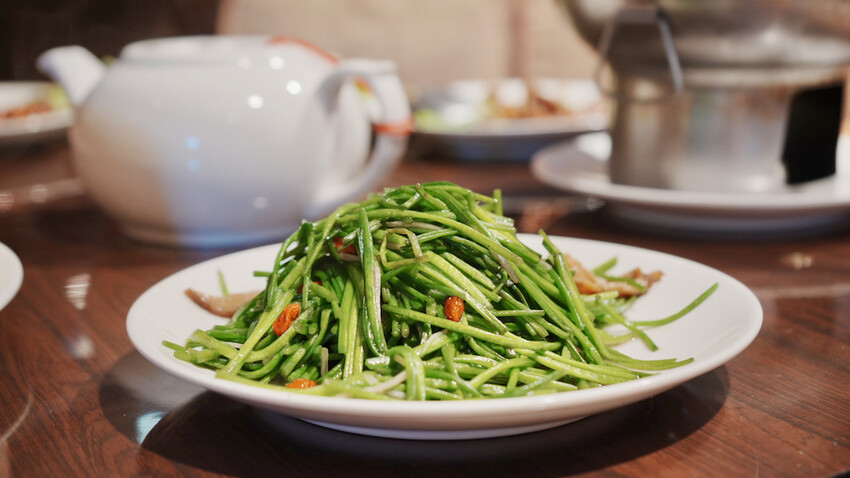 台北市大安區[台北美食] 芙蓉園中餐廳｜高CP值！8人合菜只要2000元！必點北平烤鴨＆點心