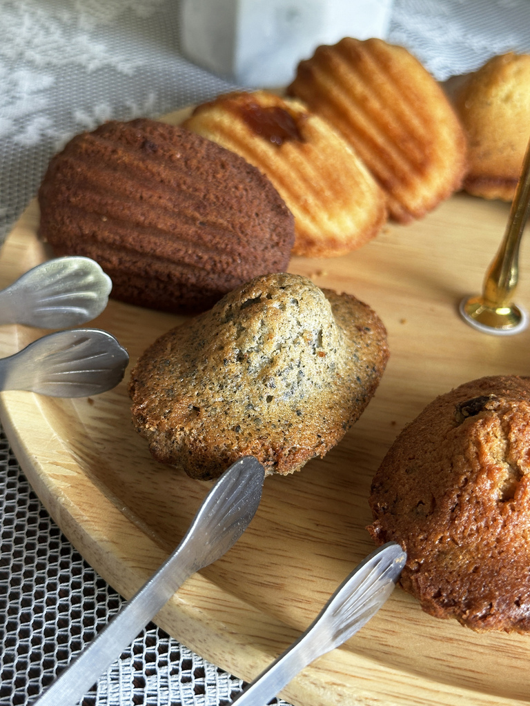 屏東伴手禮推薦｜沐上甜點：16種口味瑪德蓮蛋糕｜屏東中秋禮盒