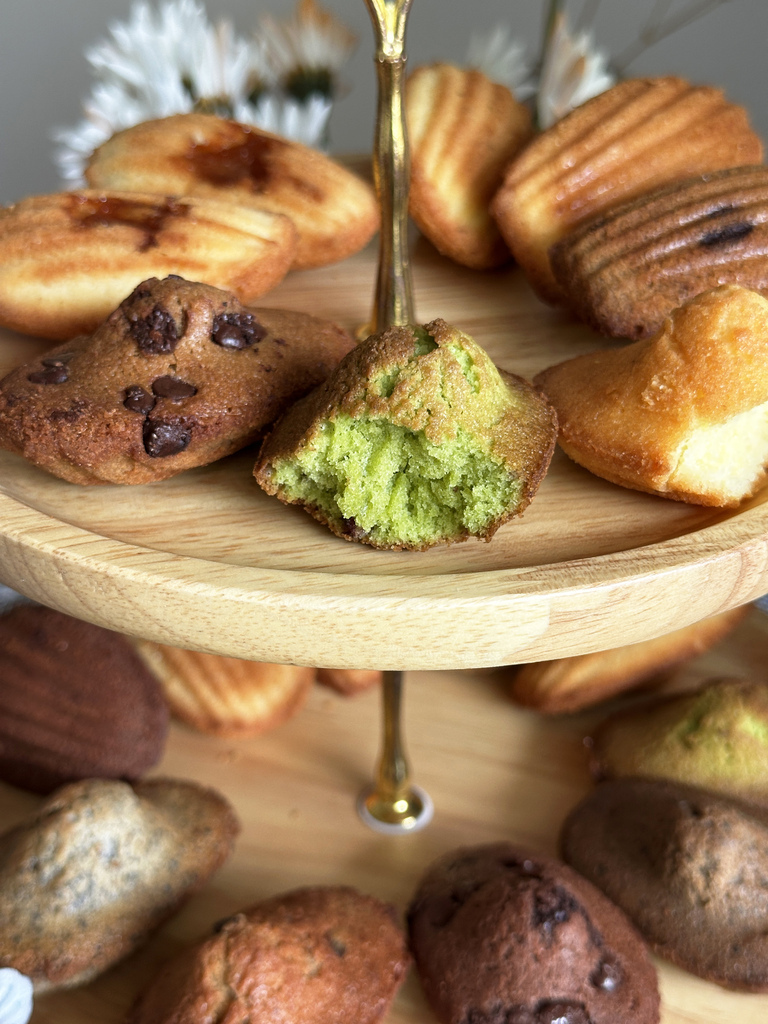 屏東伴手禮推薦｜沐上甜點：16種口味瑪德蓮蛋糕｜屏東中秋禮盒