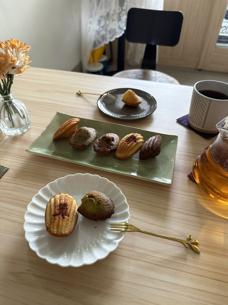 屏東伴手禮推薦｜沐上甜點：16種口味瑪德蓮蛋糕｜屏東中秋禮盒