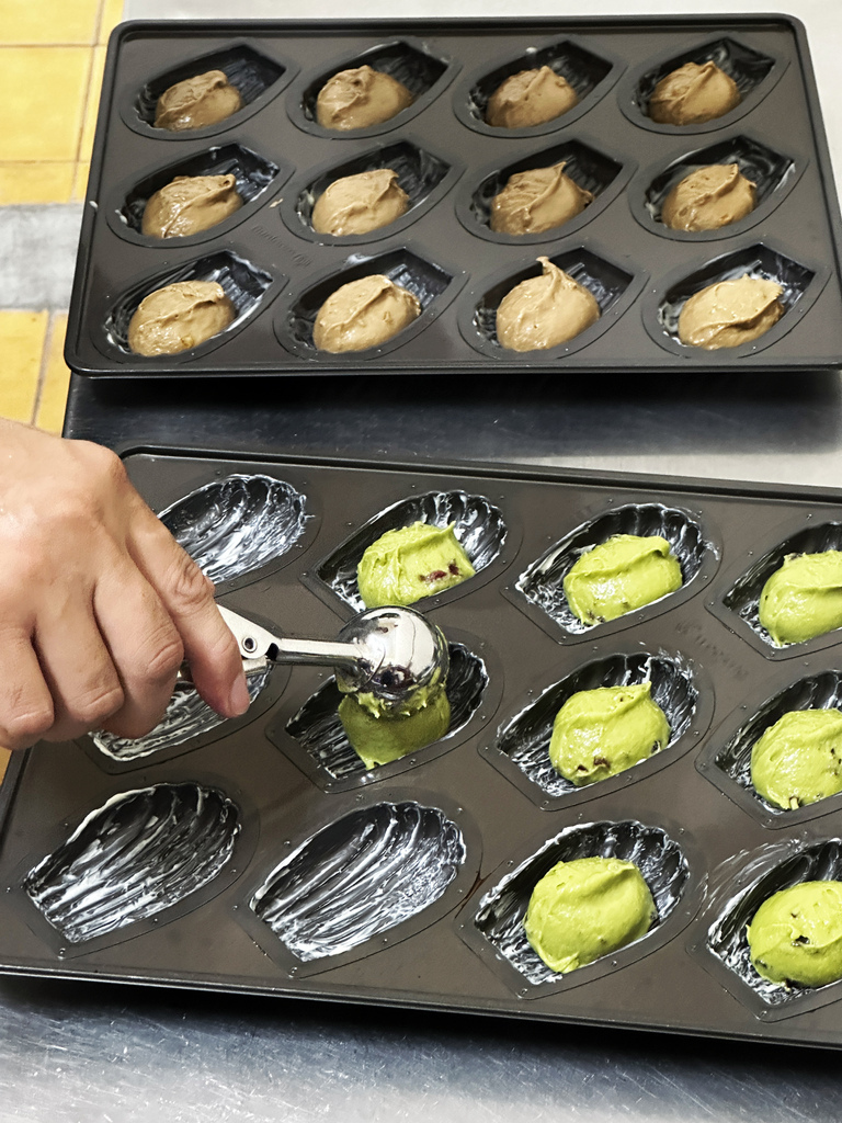 屏東伴手禮推薦｜沐上甜點：16種口味瑪德蓮蛋糕｜屏東中秋禮盒