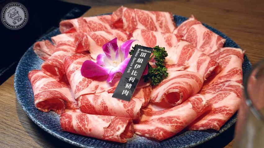 台北雞湯界LV！欣欣百貨必吃星曜雞湯，人蔘雞湯火鍋超好喝必吃。