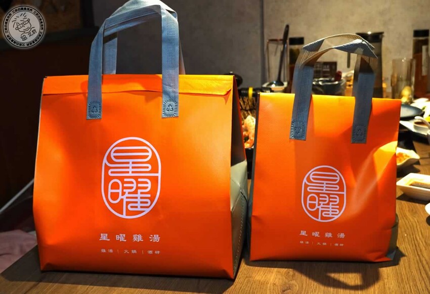 台北雞湯界LV！欣欣百貨必吃星曜雞湯，人蔘雞湯火鍋超好喝必吃。