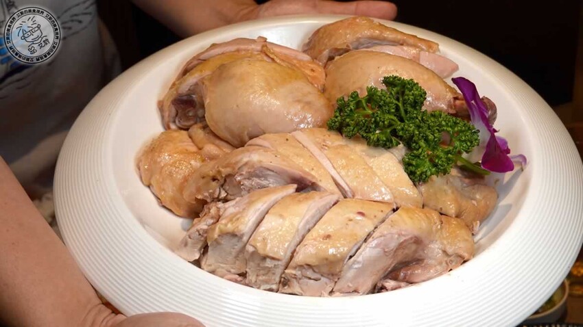 台北雞湯界LV！欣欣百貨必吃星曜雞湯，人蔘雞湯火鍋超好喝必吃。