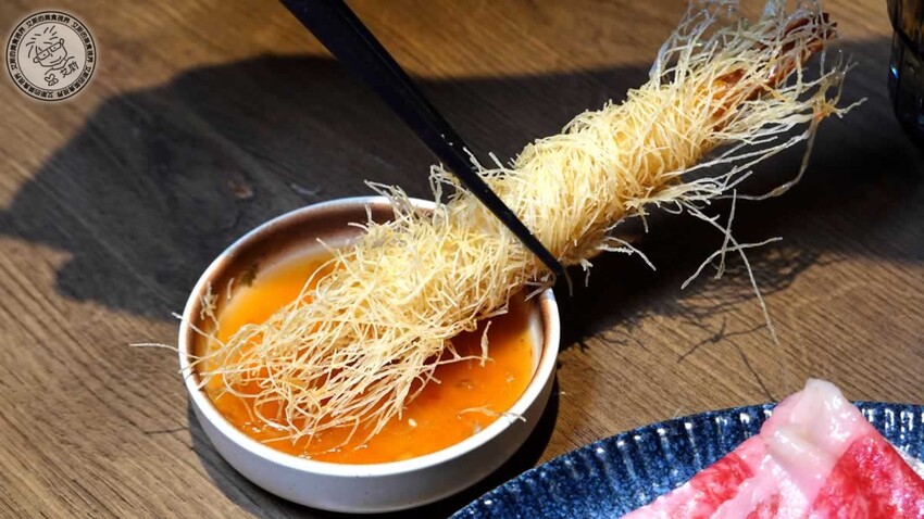 台北雞湯界LV！欣欣百貨必吃星曜雞湯，人蔘雞湯火鍋超好喝必吃。