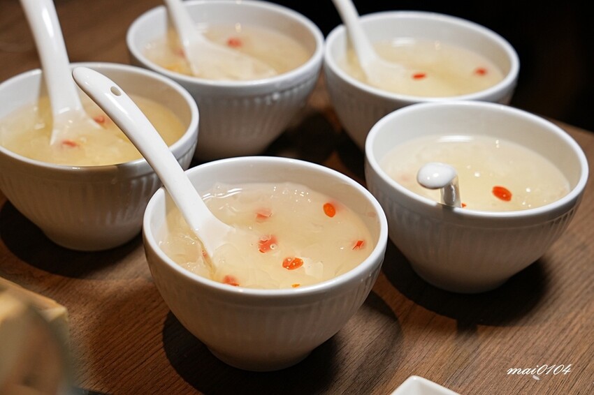 台北中山鍋物|雞湯界LV『星曜雞湯』推出午間個人獨享套餐,每 台北中山鍋物|雞湯界LV『星曜雞湯』推出午間個人獨享套餐,每