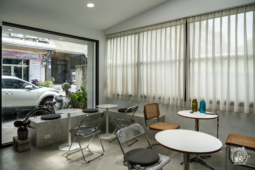 台中市沙鹿區沙鹿初咖啡 | 台中沙鹿超美咖啡館！店內唯美、溫馨兩風格，超舒適超Chill～　