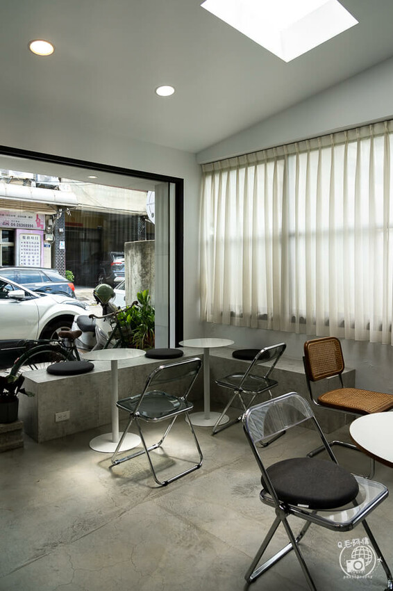 台中市沙鹿區沙鹿初咖啡 | 台中沙鹿超美咖啡館！店內唯美、溫馨兩風格，超舒適超Chill～　