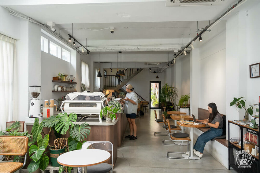 台中市沙鹿區沙鹿初咖啡 | 台中沙鹿超美咖啡館！店內唯美、溫馨兩風格，超舒適超Chill～　