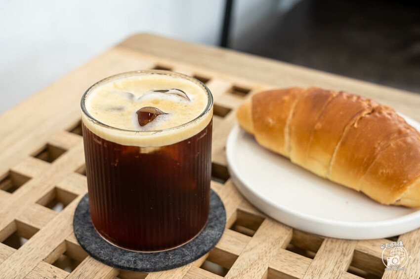 台中市沙鹿區沙鹿初咖啡 | 台中沙鹿超美咖啡館！店內唯美、溫馨兩風格，超舒適超Chill～　