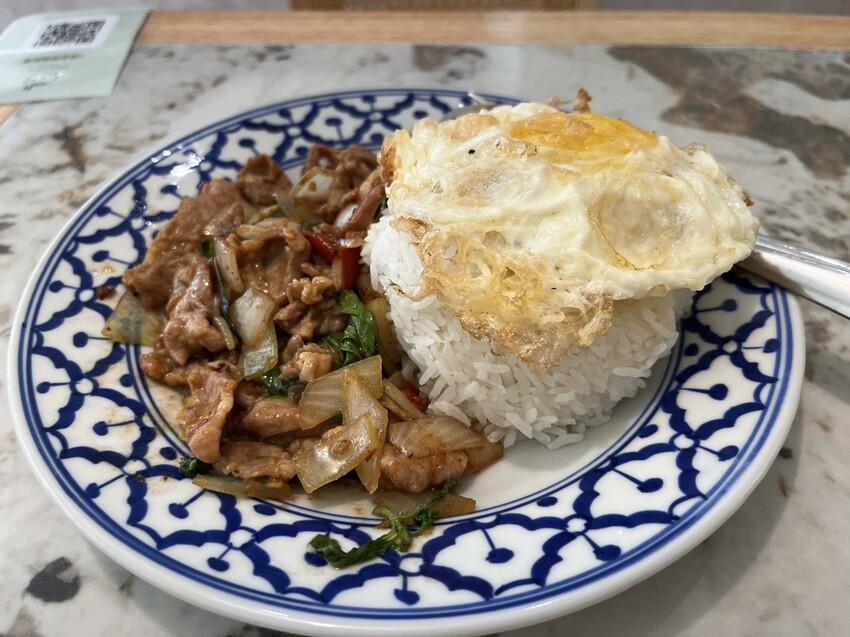 桃園市桃園區【桃園泰式】藝文特區巷弄裡的泰式好滋味!【Chiu chiu cafe】餐點選擇多價位平實