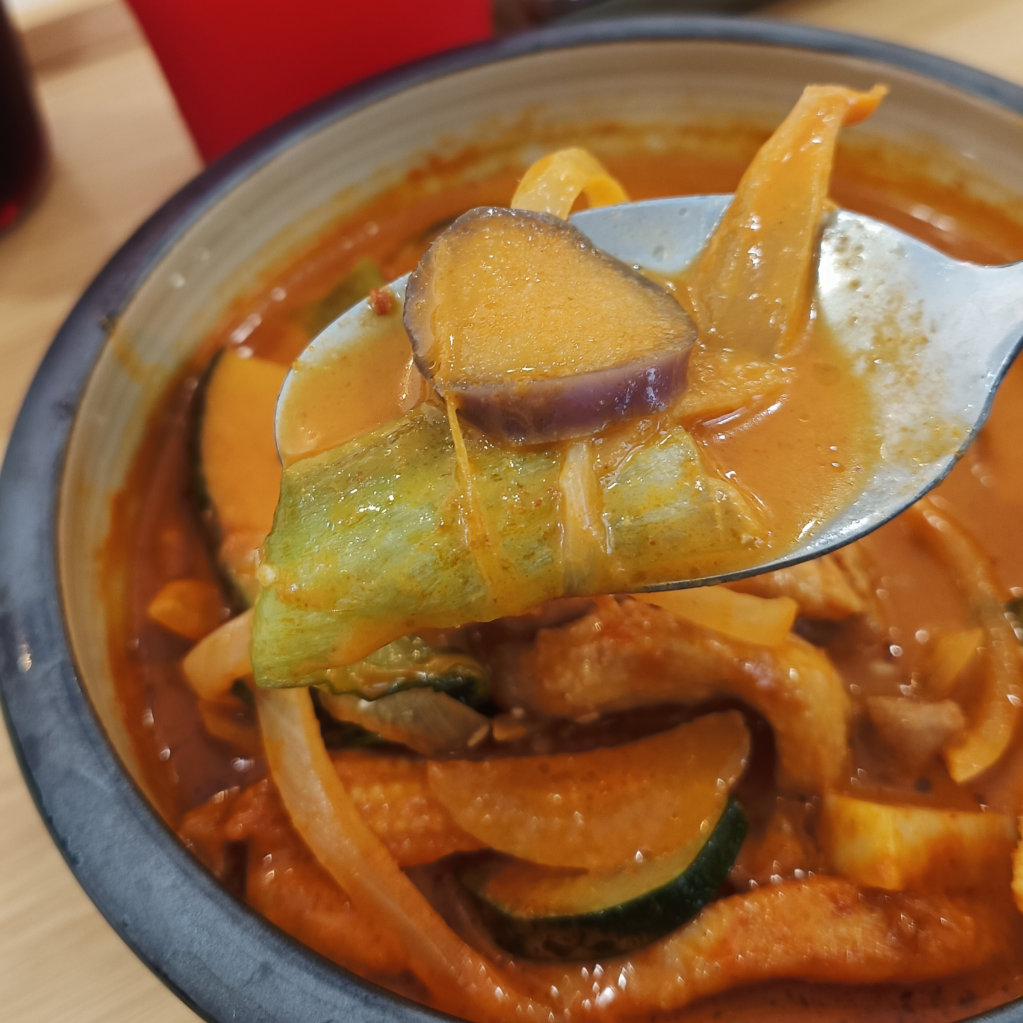 竹北咖哩專賣店：跟著我一起去咖禾咖哩自助吧好康大放送享受美味