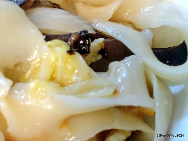 (新竹東門圓環附近美食)「川六刀削牛肉麵」(Chinese Stir-Fried Mushi with Egg Strips Noodles),Hsinchu city, Feb 5, 2024, SJKen (新竹東門圓環附近美食)「川六刀削牛肉麵」(Chinese Stir-Fried Mushi with Egg Strips Noodles),Hsinchu city, Feb 5, 2024, SJKen