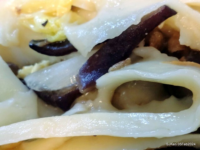 (新竹東門圓環附近美食)「川六刀削牛肉麵」(Chinese Stir-Fried Mushi with Egg Strips Noodles),Hsinchu city, Feb 5, 2024, SJKen (新竹東門圓環附近美食)「川六刀削牛肉麵」(Chinese Stir-Fried Mushi with Egg Strips Noodles),Hsinchu city, Feb 5, 2024, SJKen