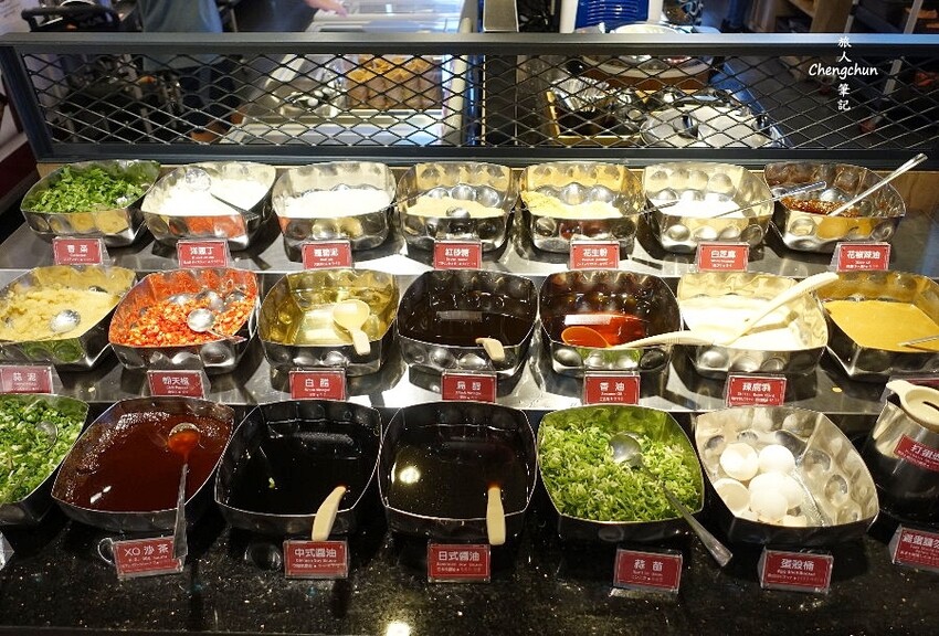 信義遠百【新馬辣經典麻辣鍋Plus+】 14F景觀餐廳，頂級