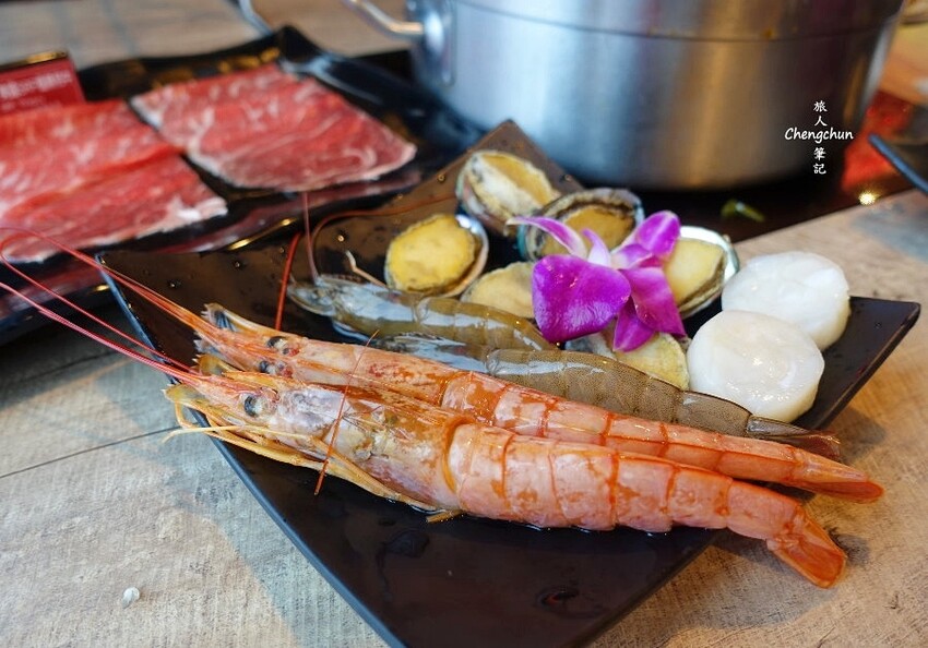 信義遠百【新馬辣經典麻辣鍋Plus+】 14F景觀餐廳，頂級