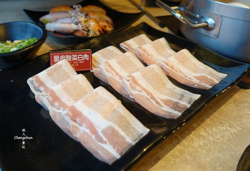 信義遠百【新馬辣經典麻辣鍋Plus+】 14F景觀餐廳，頂級