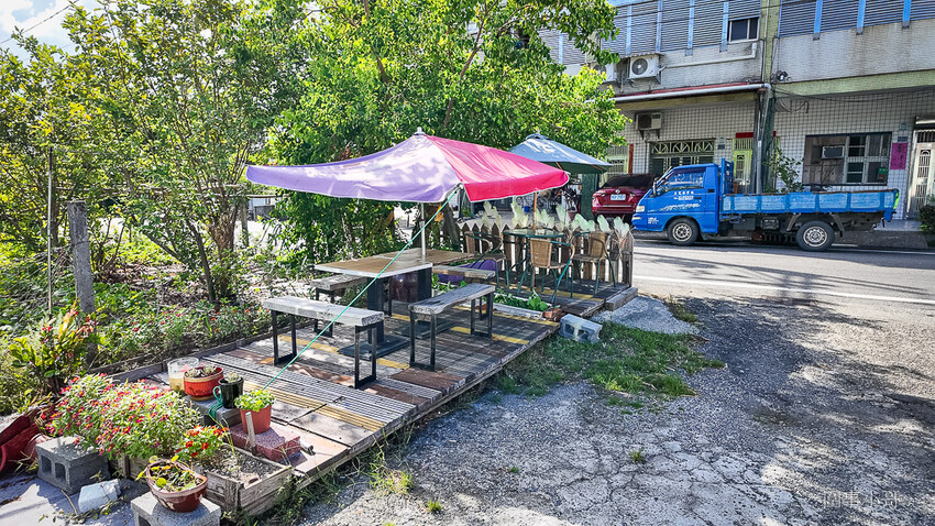 宜蘭蘇澳咖啡廳推薦-DaDa coffee,樸實無華卻又是讓我流連忘返的一間小小咖啡廳,老闆非常爽朗好相處喔。 @圍事小哥的幸福相框 宜蘭蘇澳咖啡廳推薦-DaDa coffee,樸實無華卻又是讓我流連忘返的一間小小咖啡廳,老闆非常爽朗好相處喔。 @圍事小哥的幸福相框