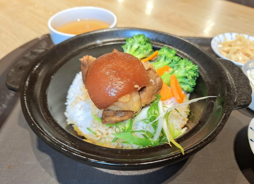 【美食】「占元府」牛肉麵、飯煲、麵煲、湯煲，北車牛肉麵推薦、