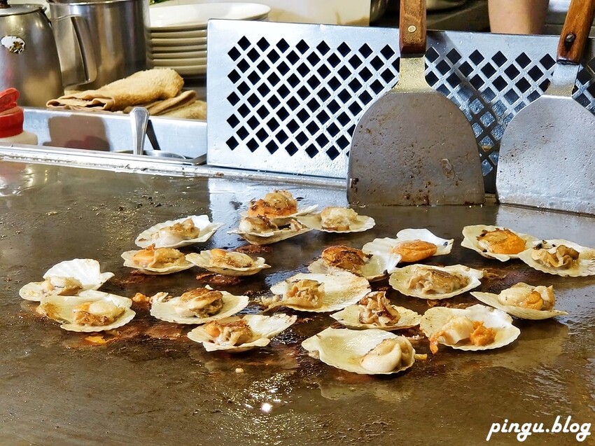 台中市西屯區潮港城太陽百匯｜台中Buffet吃到飽推薦 釜山海鮮季開跑 四人同行送巨無霸檸檬泰國蝦 百道料理無限供應 螃蟹
