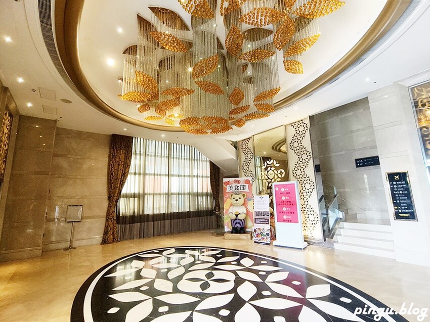 台中市西屯區潮港城太陽百匯｜台中Buffet吃到飽推薦 釜山海鮮季開跑 四人同行送巨無霸檸檬泰國蝦 百道料理無限供應 螃蟹