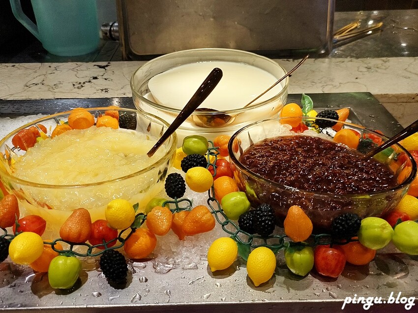 台中市西屯區潮港城太陽百匯｜台中Buffet吃到飽推薦 釜山海鮮季開跑 四人同行送巨無霸檸檬泰國蝦 百道料理無限供應 螃蟹