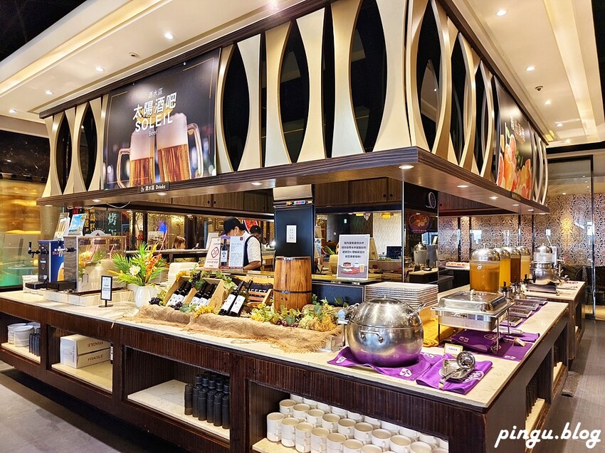 台中市西屯區潮港城太陽百匯｜台中Buffet吃到飽推薦 釜山海鮮季開跑 四人同行送巨無霸檸檬泰國蝦 百道料理無限供應 螃蟹