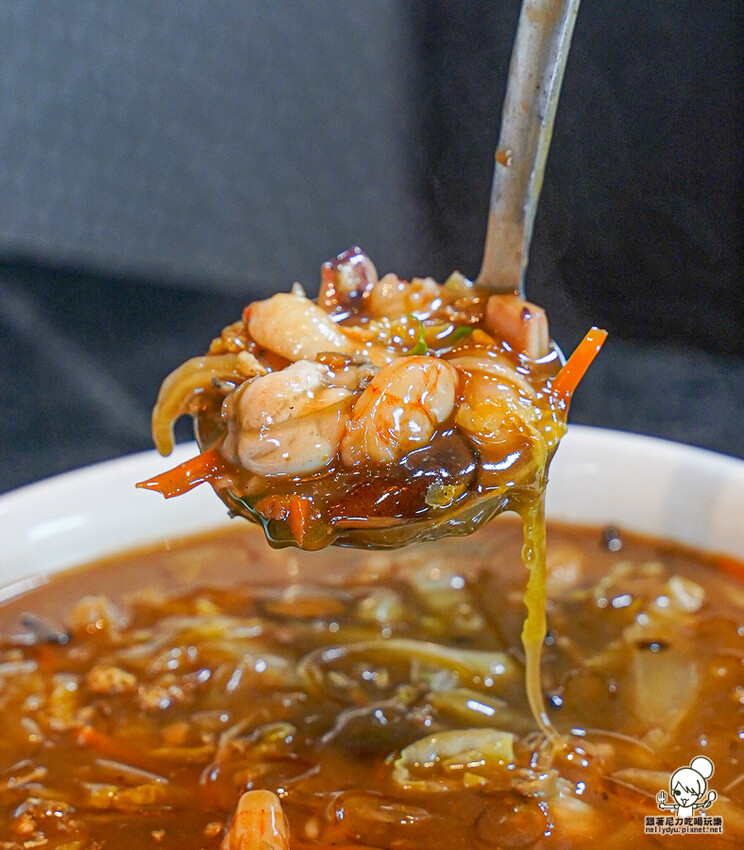 高雄夢時代首間 白玉樓 台菜定食、經典懷舊台菜美食 X 傳承第四代的台菜料理、高雄台菜 - 跟著尼力吃喝玩樂&親子生活