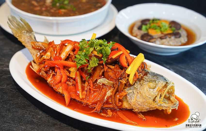 高雄夢時代首間 白玉樓 台菜定食、經典懷舊台菜美食 X 傳承第四代的台菜料理、高雄台菜 - 跟著尼力吃喝玩樂&親子生活