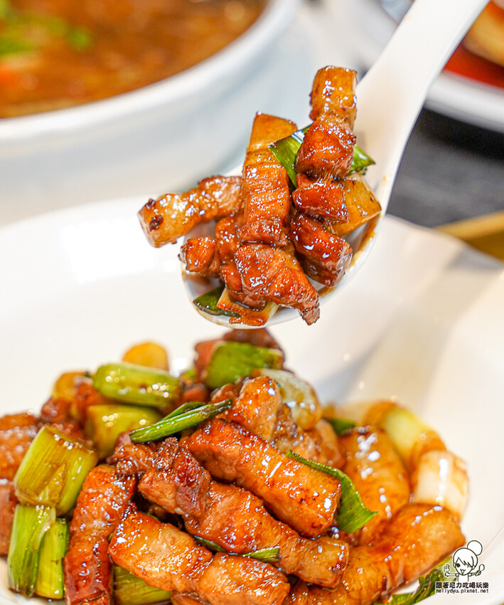 高雄夢時代首間 白玉樓 台菜定食、經典懷舊台菜美食 X 傳承第四代的台菜料理、高雄台菜 - 跟著尼力吃喝玩樂&親子生活