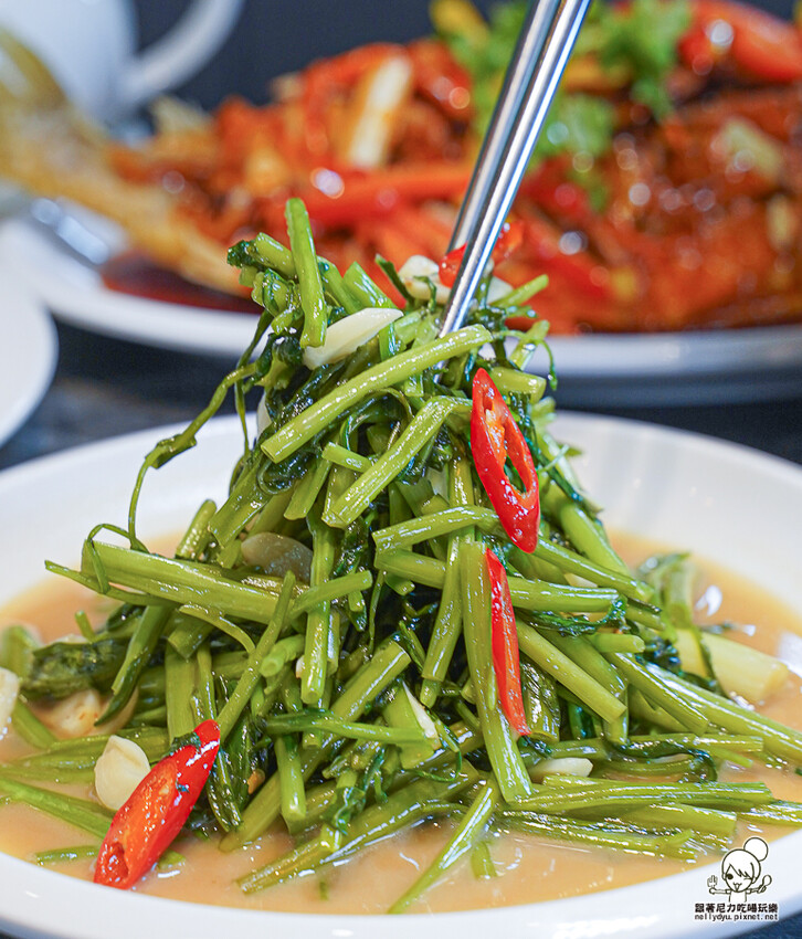 高雄夢時代首間 白玉樓 台菜定食、經典懷舊台菜美食 X 傳承第四代的台菜料理、高雄台菜 - 跟著尼力吃喝玩樂&親子生活