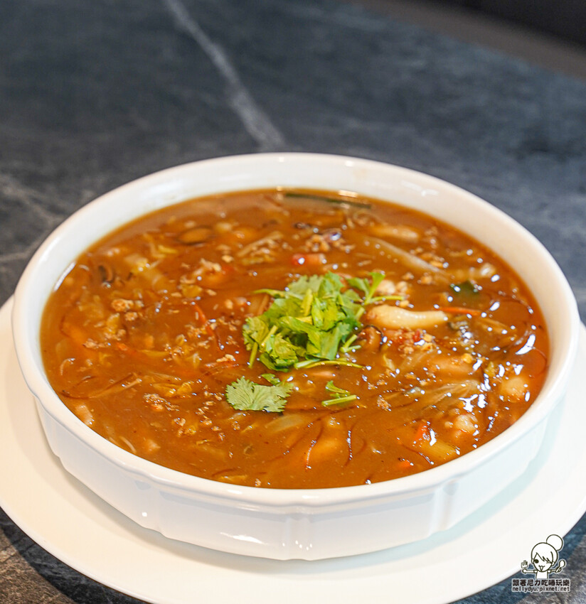 高雄夢時代首間 白玉樓 台菜定食、經典懷舊台菜美食 X 傳承第四代的台菜料理、高雄台菜 - 跟著尼力吃喝玩樂&親子生活