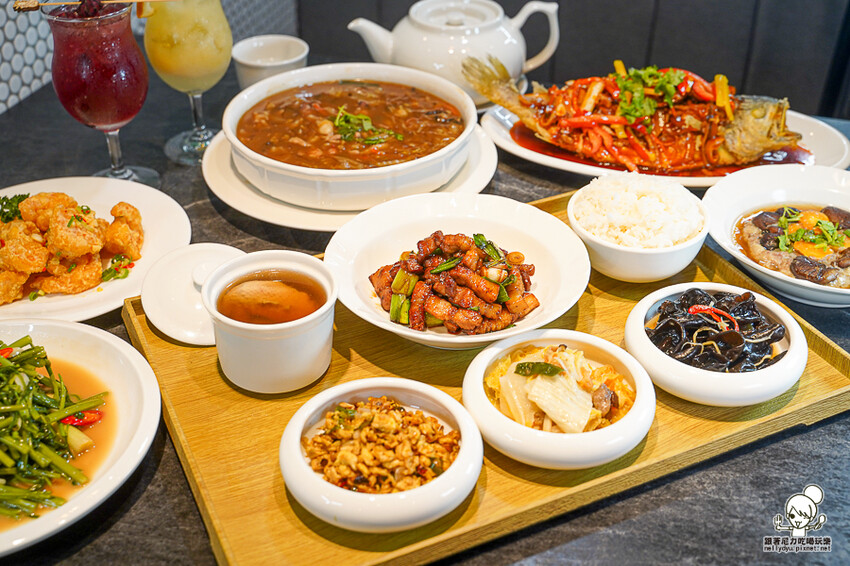 高雄夢時代首間 白玉樓 台菜定食、經典懷舊台菜美食 X 傳承第四代的台菜料理、高雄台菜 - 跟著尼力吃喝玩樂&親子生活