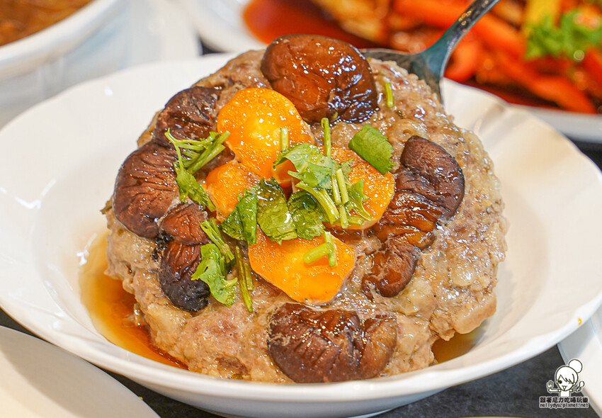 高雄夢時代首間 白玉樓 台菜定食、經典懷舊台菜美食 X 傳承第四代的台菜料理、高雄台菜 - 跟著尼力吃喝玩樂&親子生活