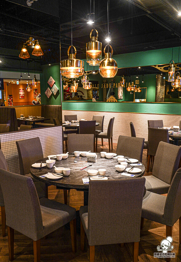 高雄夢時代首間 白玉樓 台菜定食、經典懷舊台菜美食 X 傳承第四代的台菜料理、高雄台菜 - 跟著尼力吃喝玩樂&親子生活