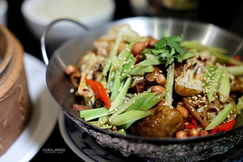 雲林素食美食推薦!「壹番素食餐廳」連葷食者也會愛的創意料理。