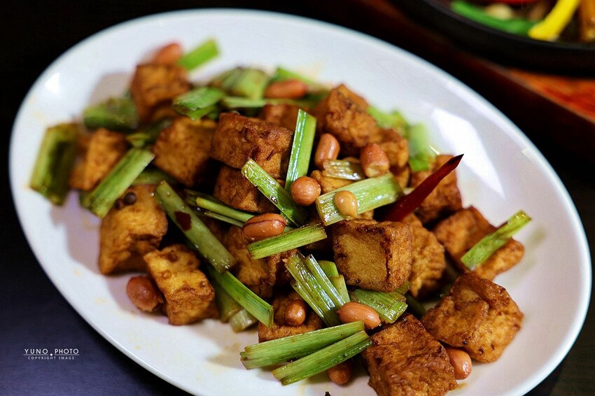 雲林素食美食推薦!「壹番素食餐廳」連葷食者也會愛的創意料理。