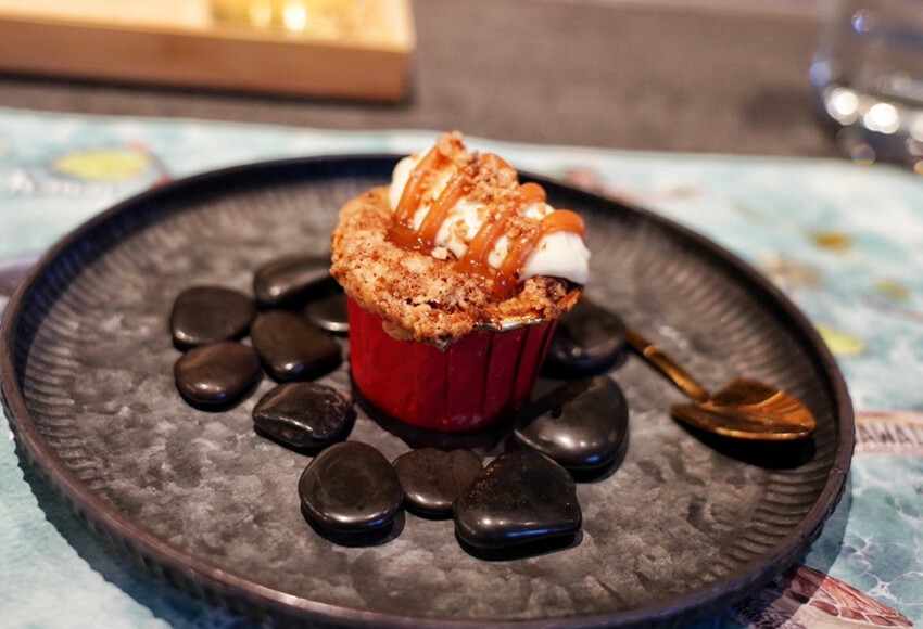 全台唯一夏威夷無菜單鐵板燒!近距離看火焰秀!整尾加拿大龍蝦都是我的~