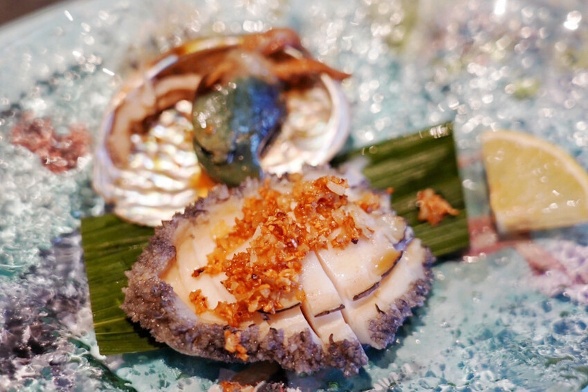 全台唯一夏威夷無菜單鐵板燒!近距離看火焰秀!整尾加拿大龍蝦都是我的~