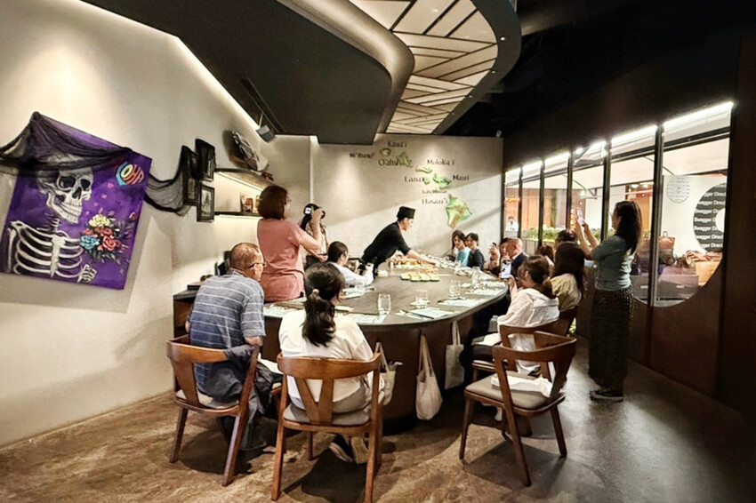 全台唯一夏威夷無菜單鐵板燒!近距離看火焰秀!整尾加拿大龍蝦都是我的~