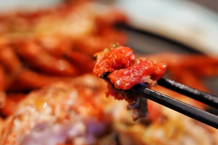 全台唯一夏威夷無菜單鐵板燒!近距離看火焰秀!整尾加拿大龍蝦都是我的~