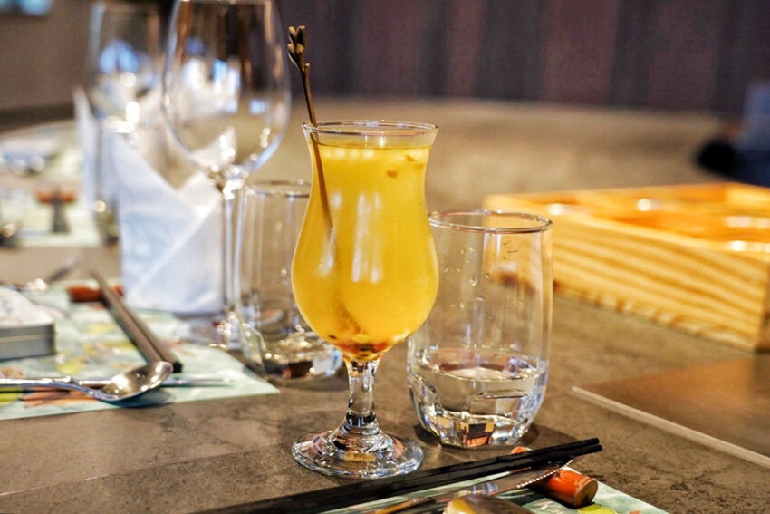 全台唯一夏威夷無菜單鐵板燒!近距離看火焰秀!整尾加拿大龍蝦都是我的~