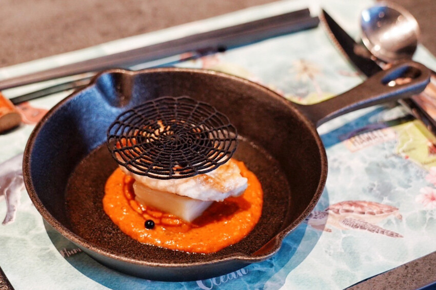 全台唯一夏威夷無菜單鐵板燒!近距離看火焰秀!整尾加拿大龍蝦都是我的~