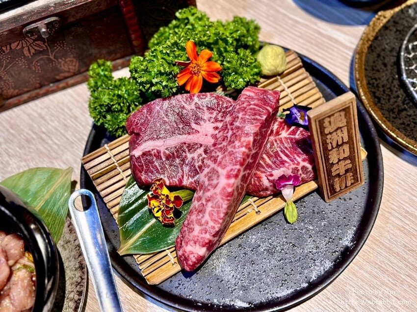 台中市北區山鯨燒肉-吃燒肉還能穿美美的和服